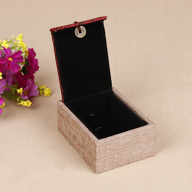 木制布纹珠宝包装盒